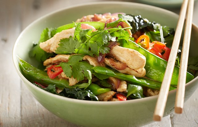 Spicy chicken and snow pea stir-fry | Better Homes and Gardens