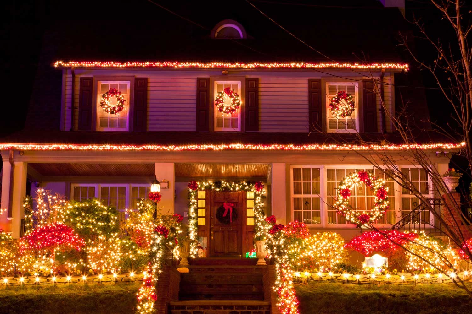12 ways to decorate your home with Christmas lights | Better Homes and ...