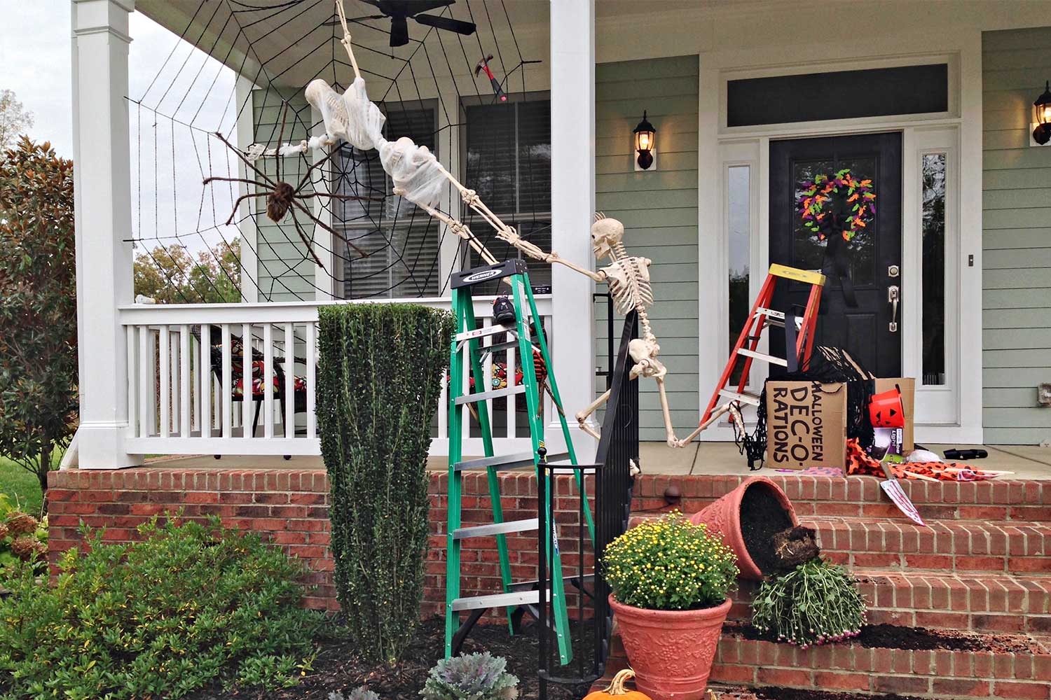Creative Halloween display lets Lumberton residents keep up with the Bones  | Outdoor halloween, Halloween outdoor decorations, Halloween props