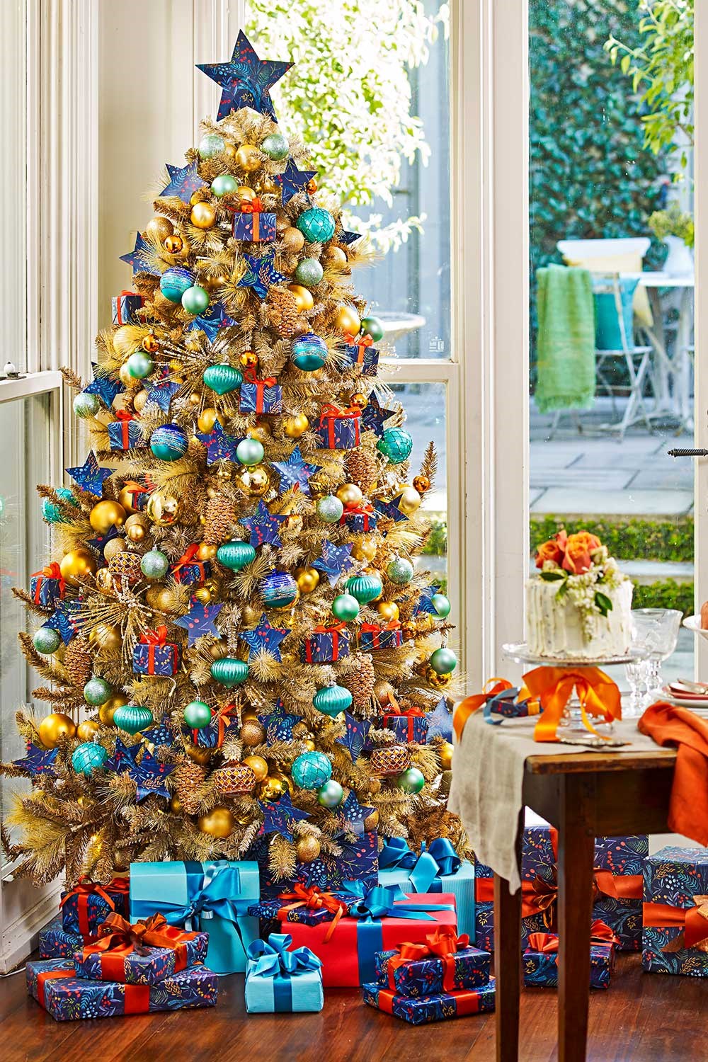 9 Gorgeous Colour Palettes For Your Christmas Tree Better Homes And