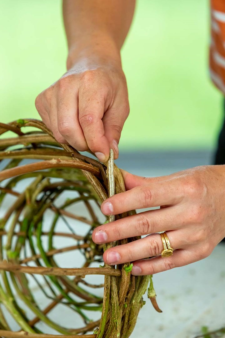 Step 4 how to weave hanging basket