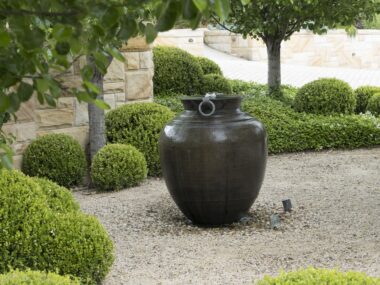 How to create a Mediterranean garden